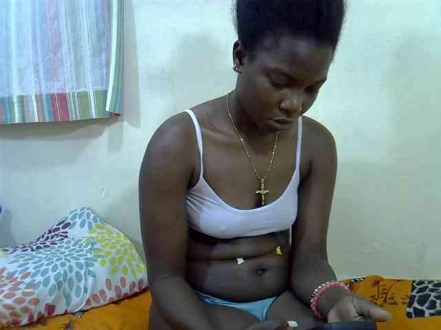 Prettylovie webcam