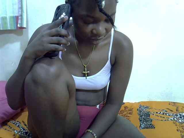 Prettylovie webcam