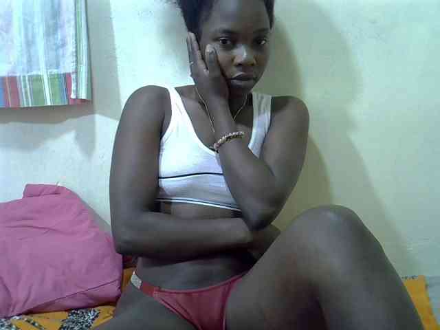 Prettylovie webcam