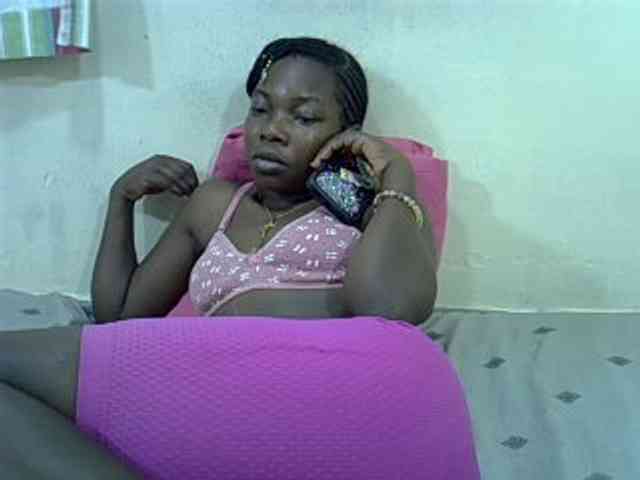 Prettylovie webcam
