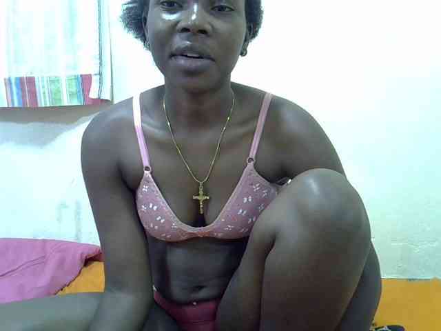 Prettylovie webcam