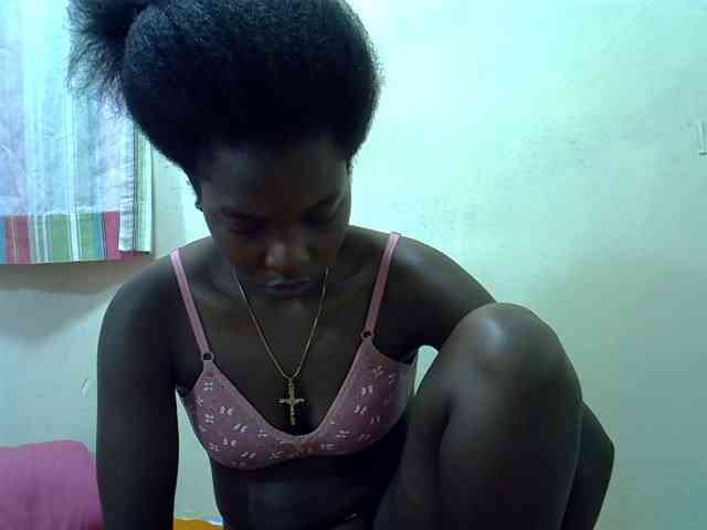 Prettylovie webcam