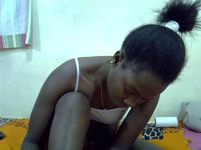 Prettylovie webcam
