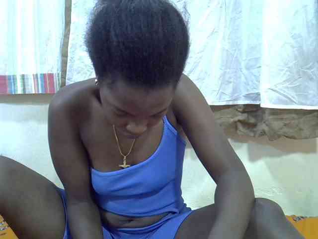 Prettylovie webcam