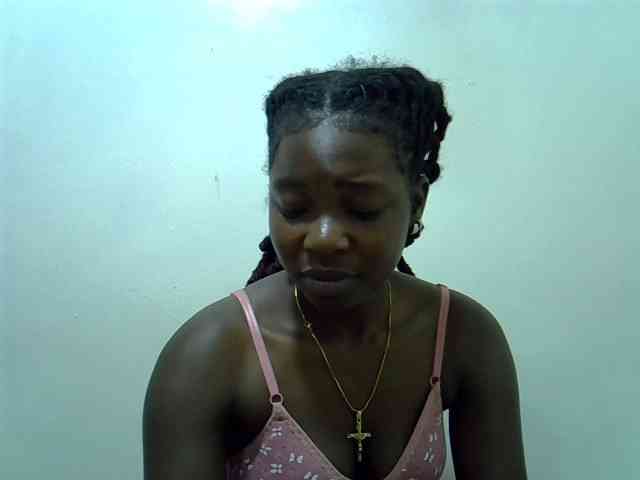 Prettylovie webcam