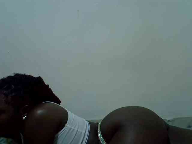 Prettylovie webcam