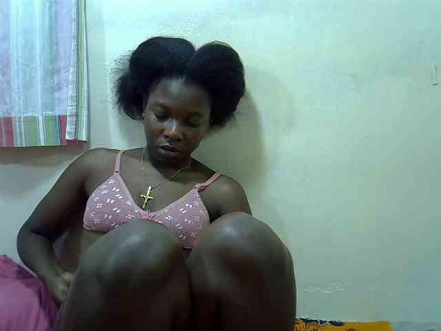 Prettylovie webcam