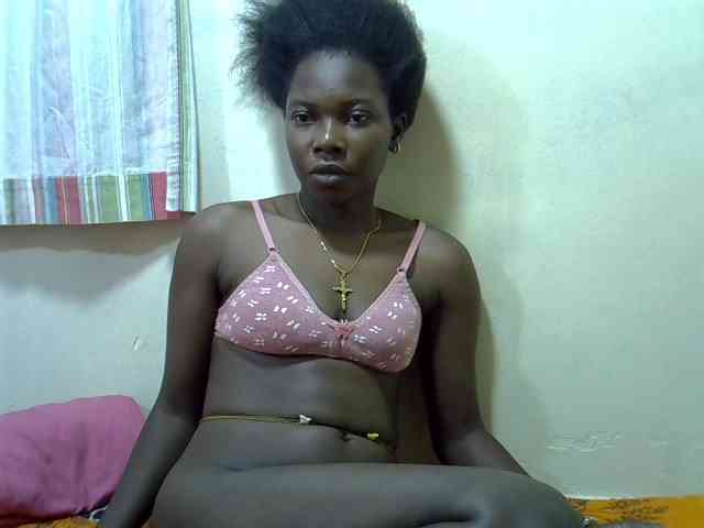 Prettylovie webcam