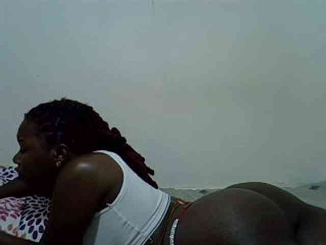 Model: Prettylovie