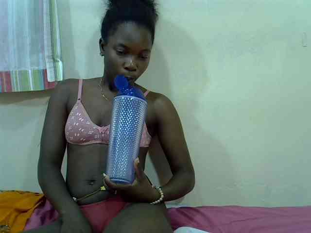 Prettylovie webcam