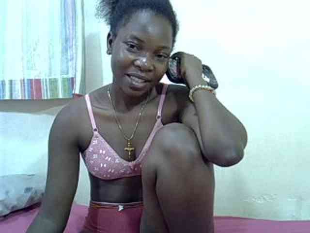 Prettylovie webcam