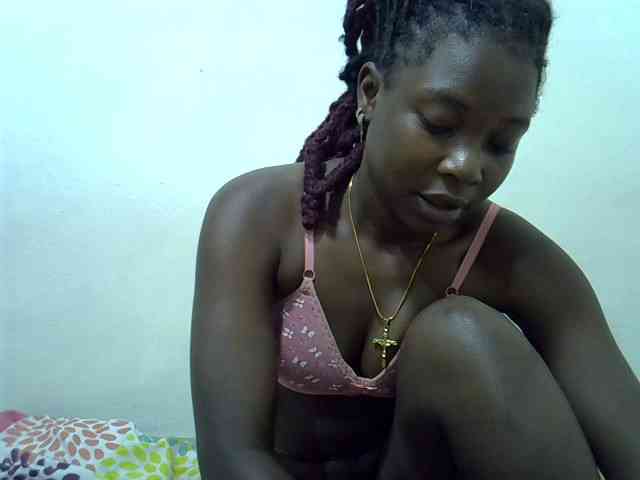 Prettylovie webcam