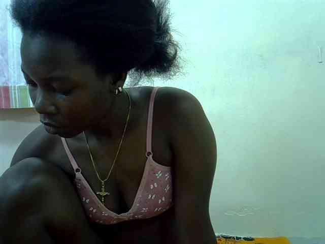 Prettylovie webcam