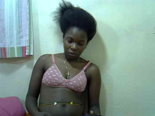 Prettylovie webcam