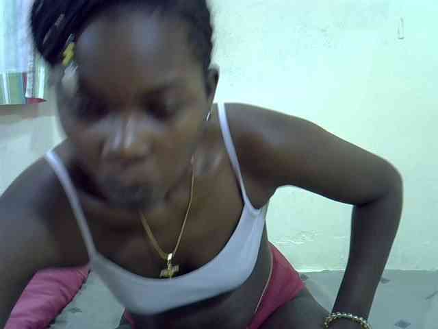 Prettylovie webcam