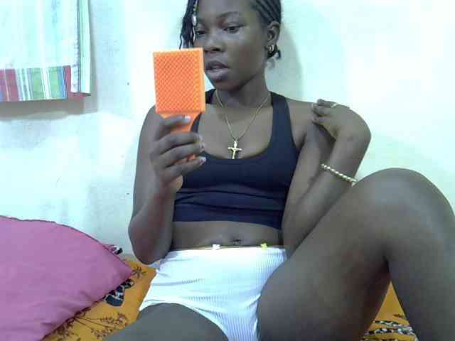 Prettylovie webcam