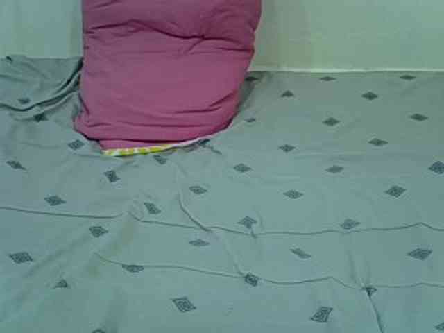 Prettylovie webcam