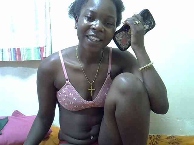 Prettylovie webcam