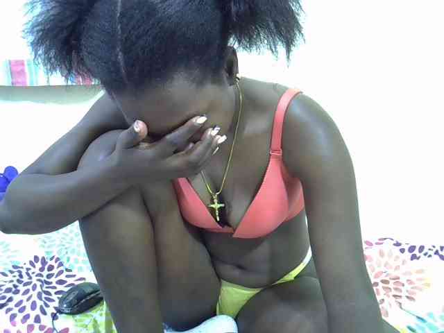 Prettylovie webcam
