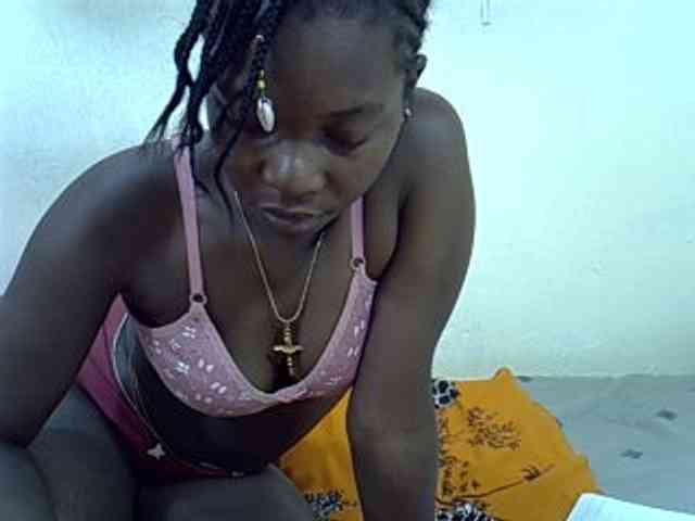 Prettylovie webcam