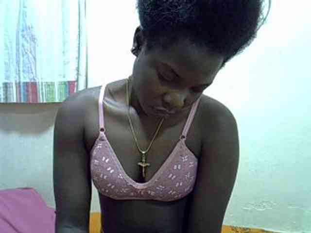 Prettylovie webcam