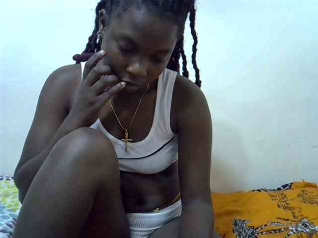 Prettylovie webcam