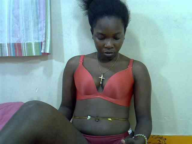 Prettylovie webcam