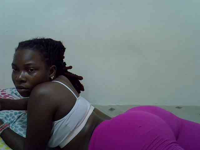 Prettylovie webcam
