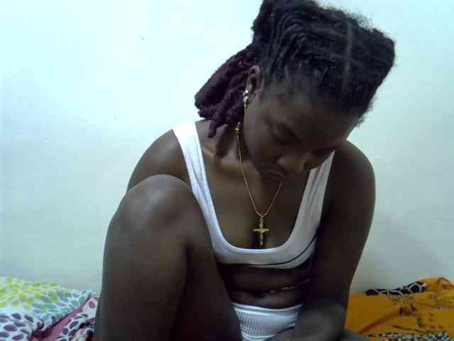 Prettylovie webcam