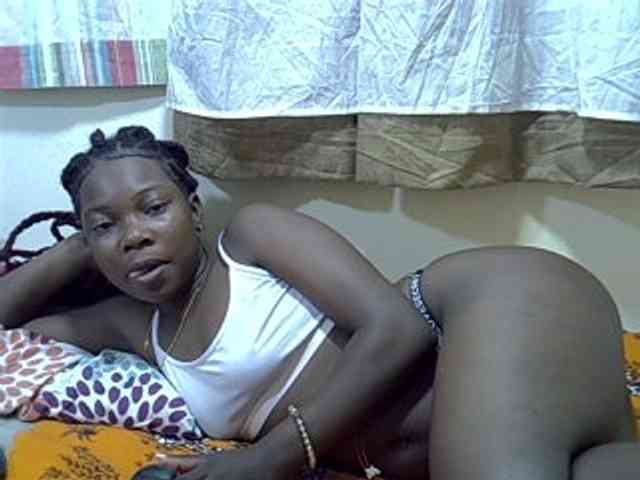 Prettylovie webcam