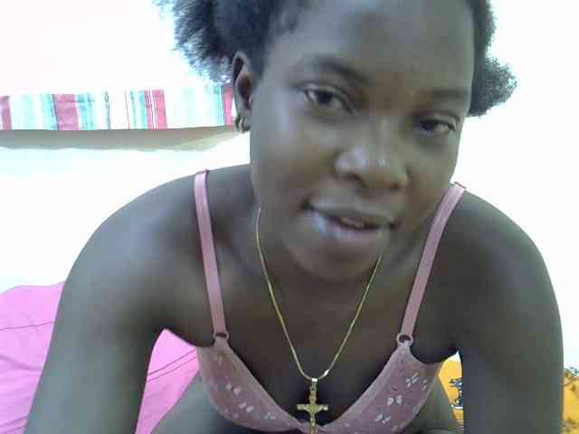 Prettylovie webcam