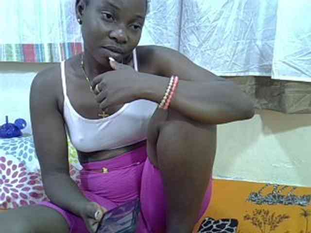 Prettylovie webcam