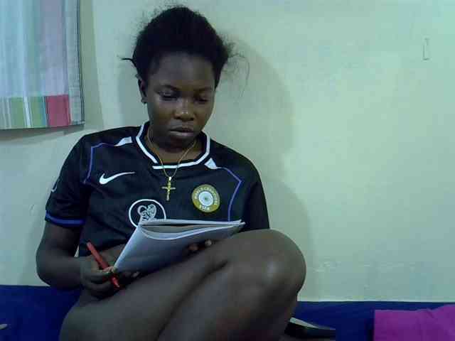 Prettylovie webcam