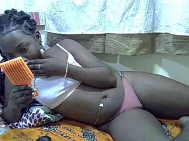 Prettylovie webcam