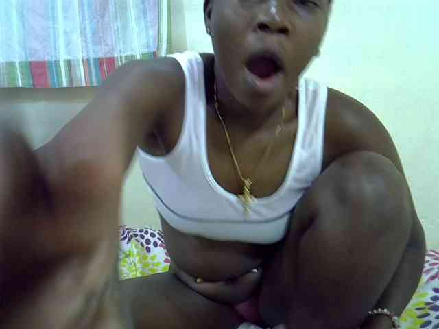 Prettylovie webcam