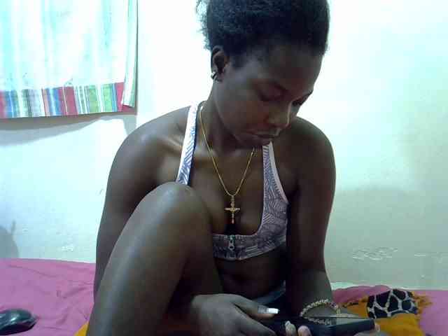 Prettylovie webcam