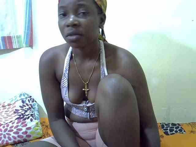 Prettylovie webcam