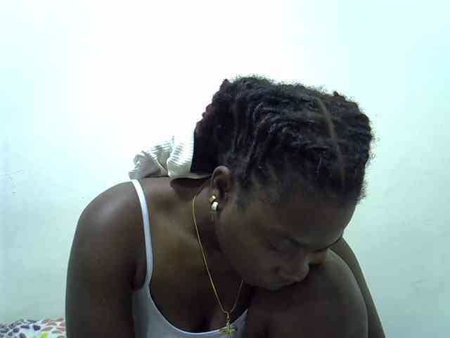 Prettylovie webcam