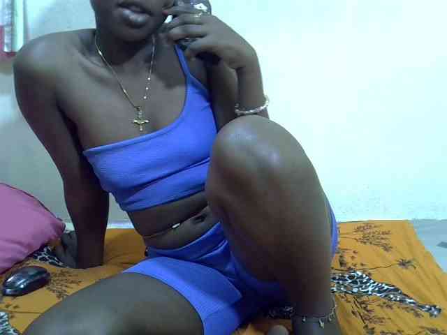 Prettylovie webcam