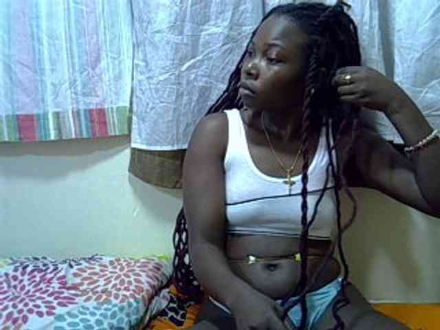 Prettylovie webcam