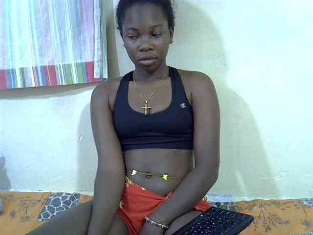 Prettylovie webcam