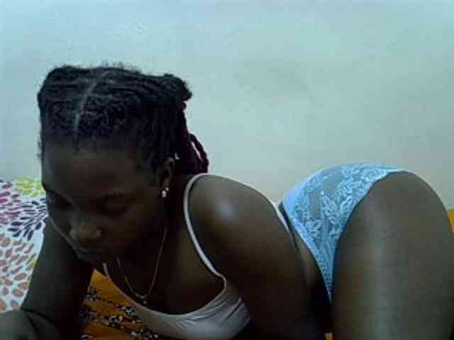 Prettylovie webcam