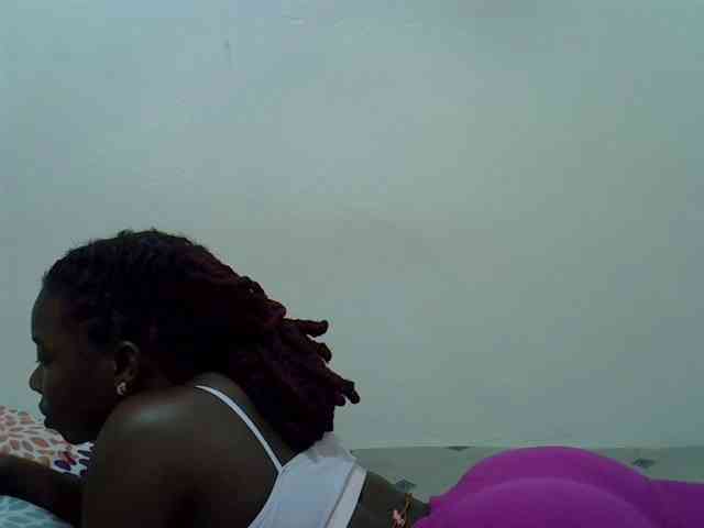 Prettylovie webcam
