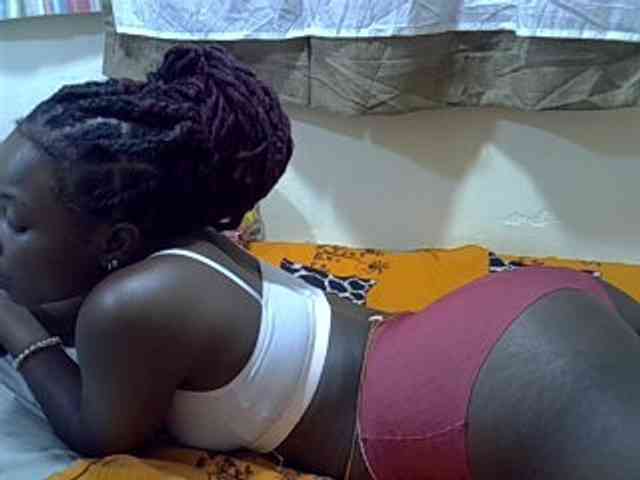Prettylovie webcam