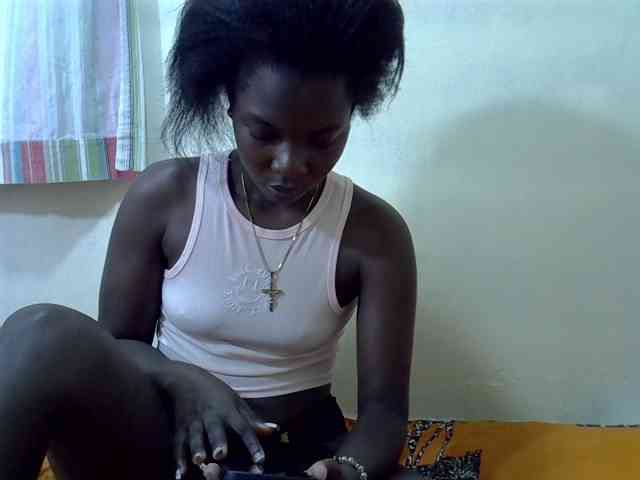 Prettylovie webcam