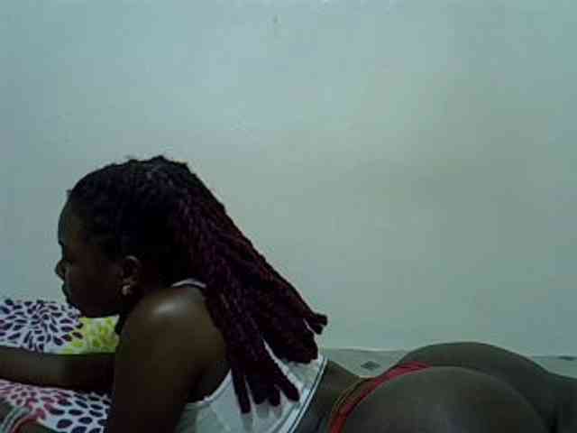 Model: Prettylovie