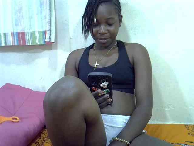 Prettylovie webcam
