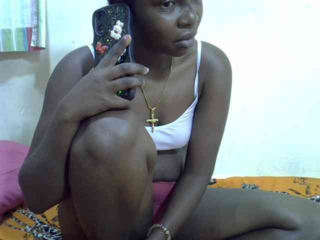 Prettylovie webcam