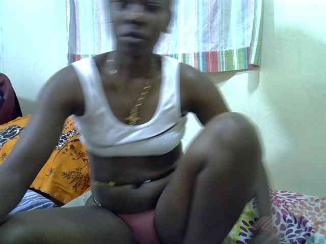 Prettylovie webcam