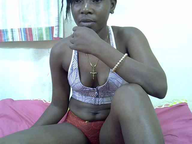 Prettylovie webcam